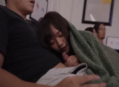 Cô em họ ngây thơ khiến tôi khao khát
